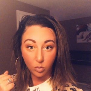 Meet your Posher, Anastasia